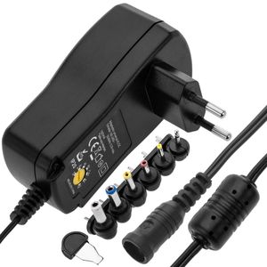 Alimentador universal 100-240 VAC a DC multi-voltaje 12 W
